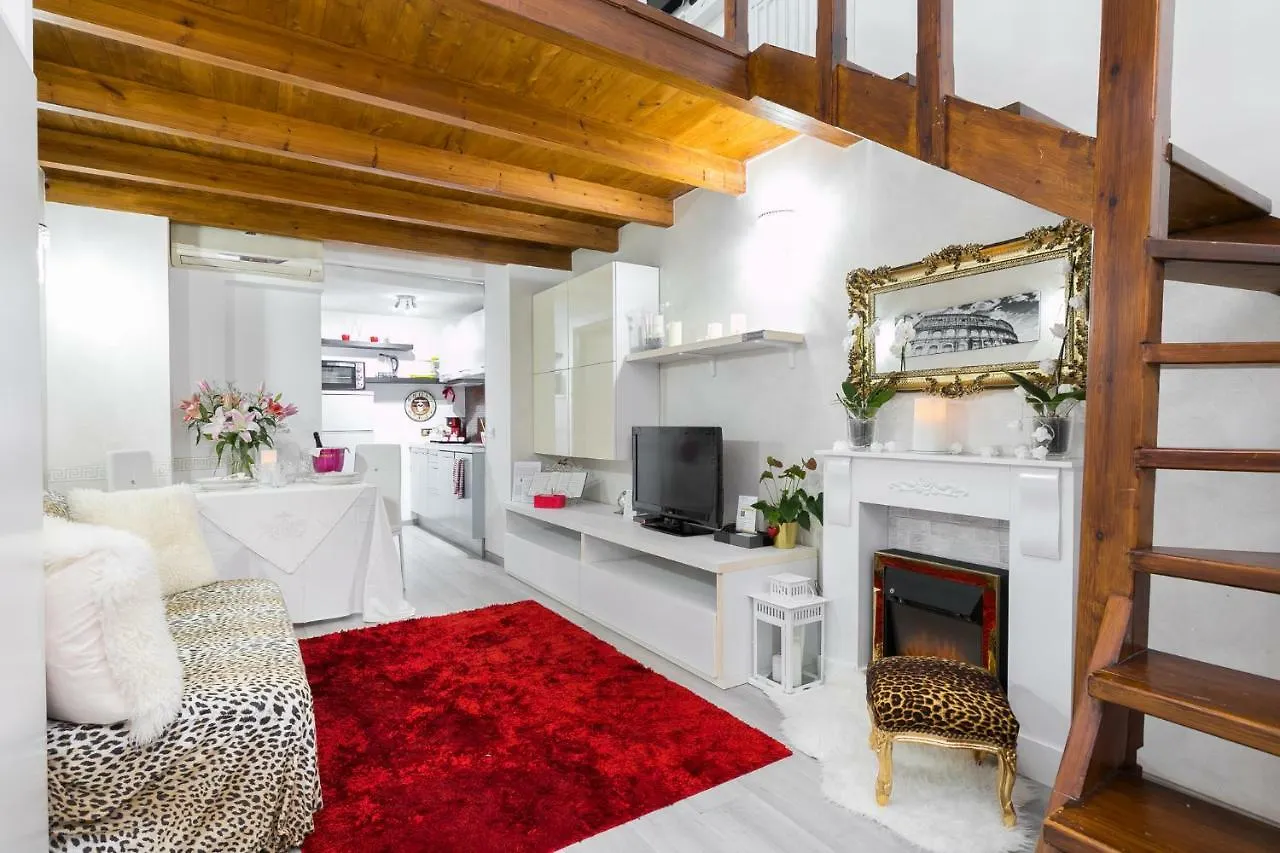 Diana Romantic Loft 0*, Roma Italia